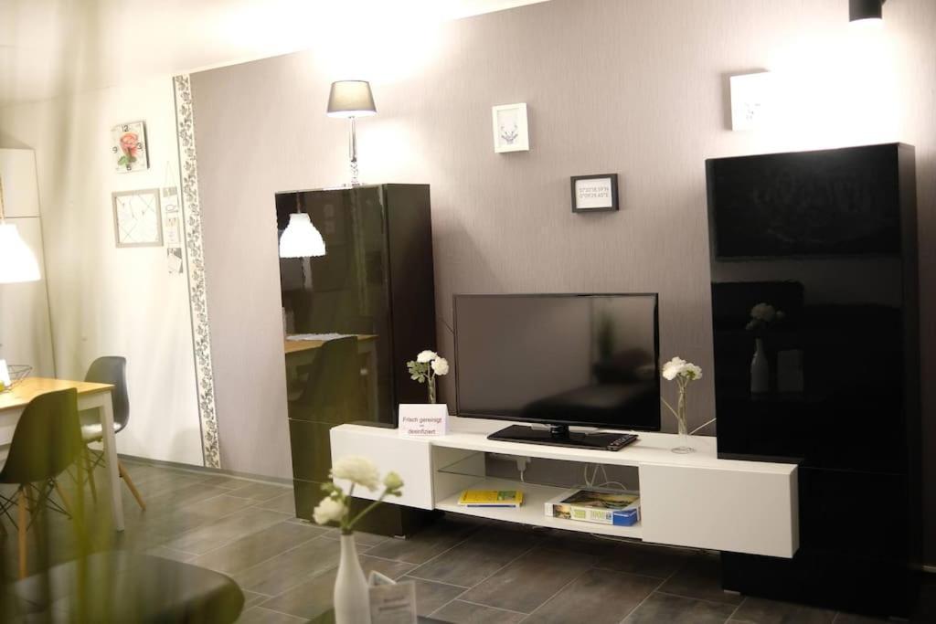 Bello Apartamento Graben-Neudorf Exterior foto